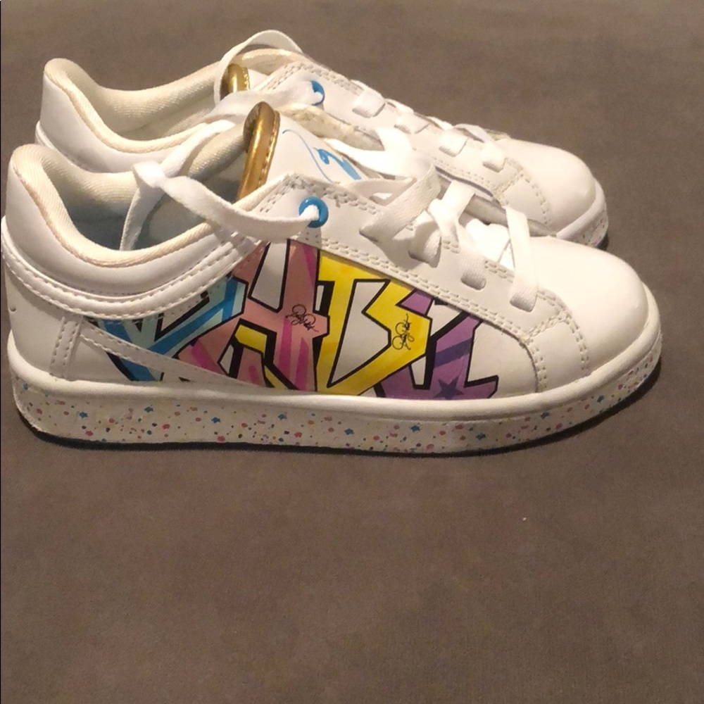Adorable!! Girls Baby Phat Sneakers